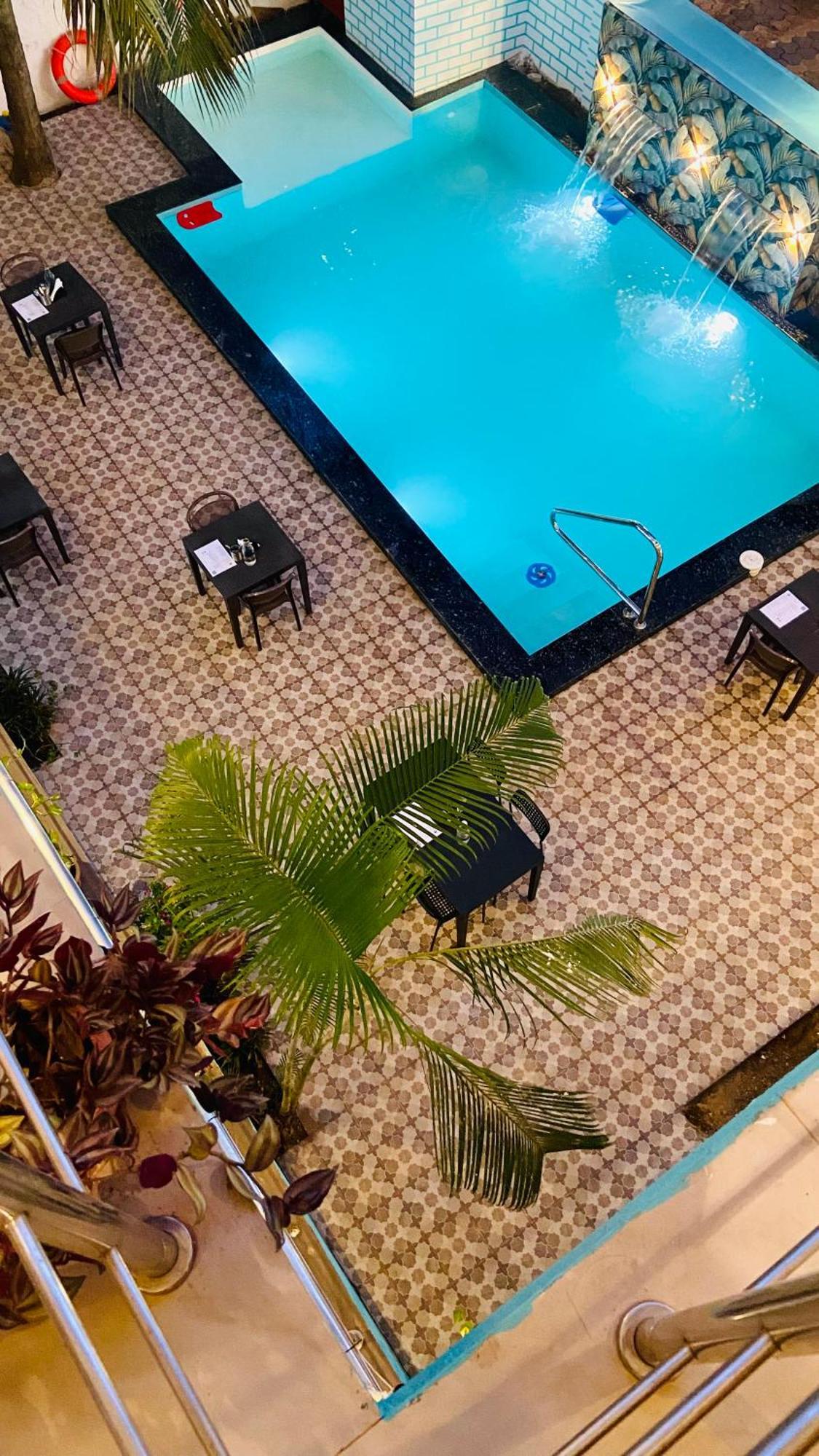 Bsg Stay - Turtle Beach Morjim Goa Exterior photo