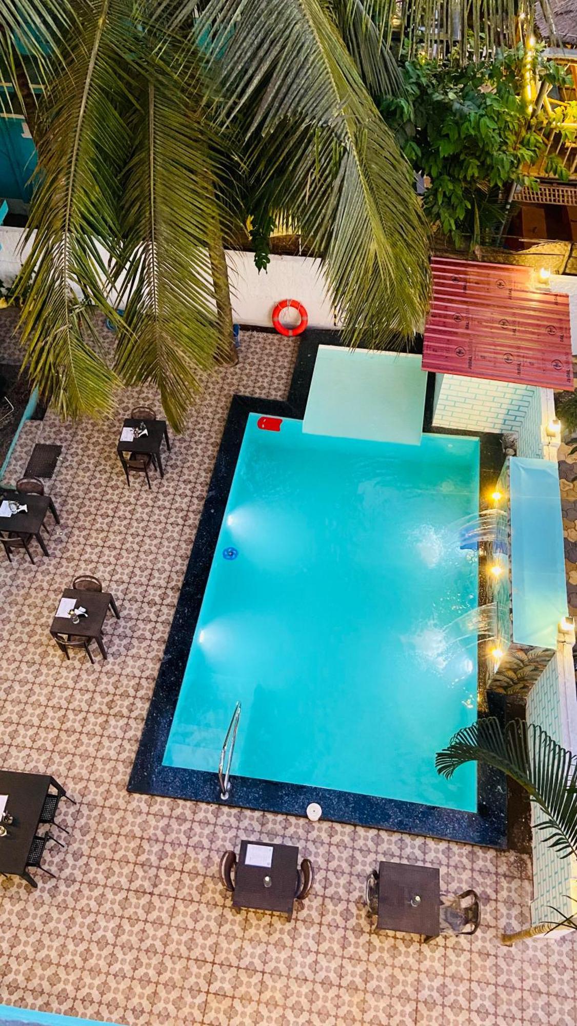 Bsg Stay - Turtle Beach Morjim Goa Exterior photo