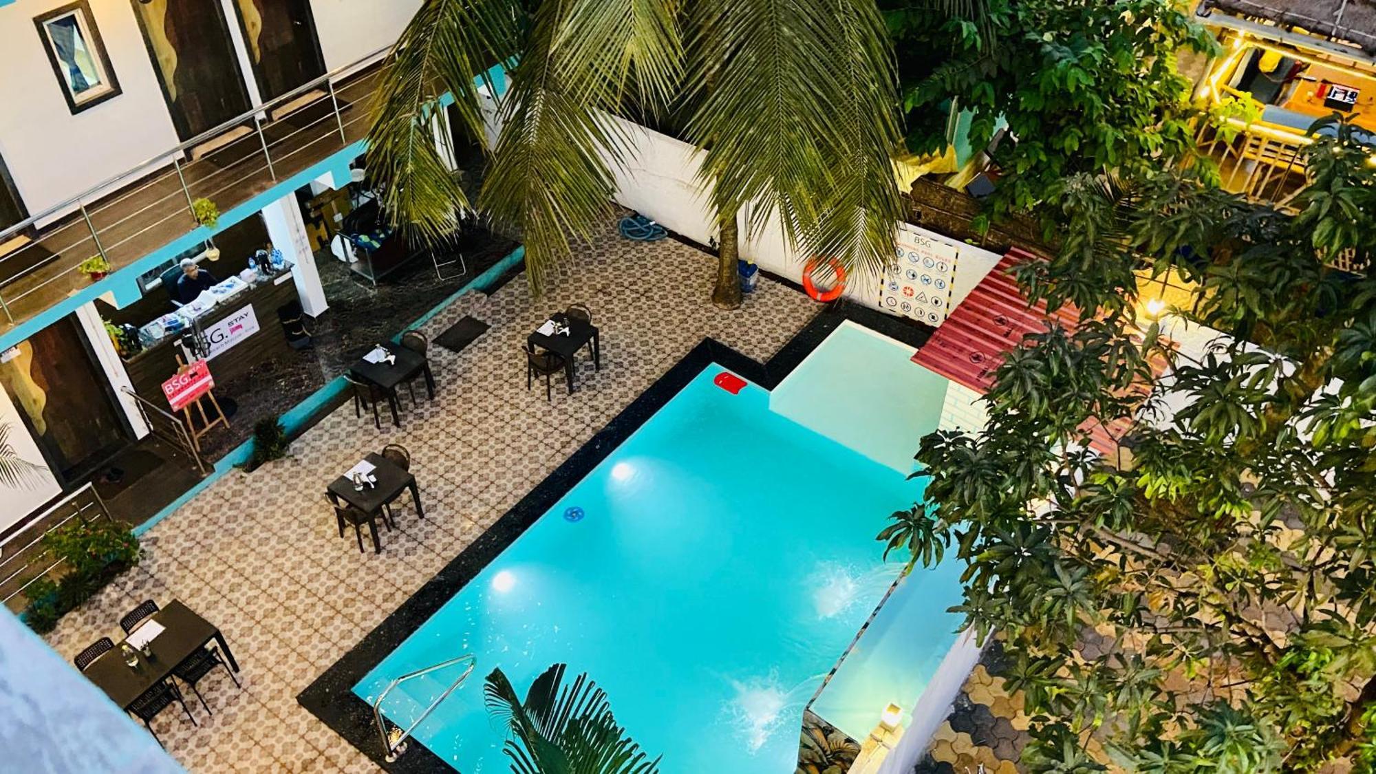 Bsg Stay - Turtle Beach Morjim Goa Exterior photo