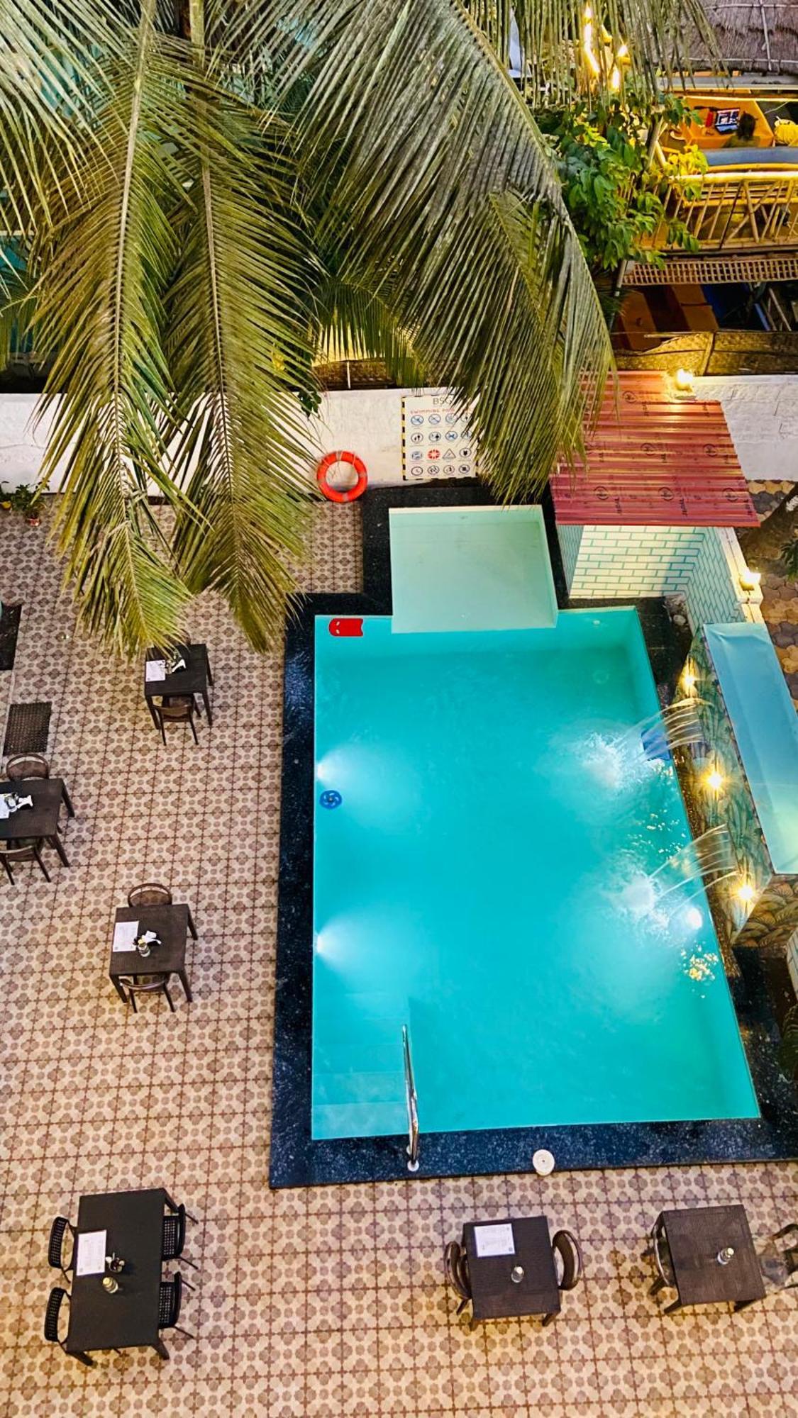 Bsg Stay - Turtle Beach Morjim Goa Exterior photo